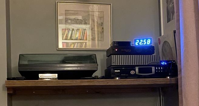 Yes it’s a picture of my turntable, and peripherals including a new Chinese made headphone amp which is bonkers! Dual mono stepped volume control and proper impedance matching for my vintage phones.