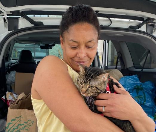 Valencia’s Pets Global Donates Food for Rescue Train Anniversary