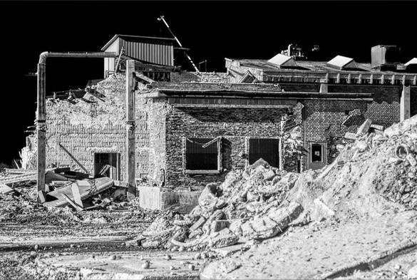 #dänemark #danmark #denmark #lostplaces #leica #75mm #ruins #rbaustellen #nordsee #jütland #jylland #blackandwhite #monochrome #bagger #industrie #industry #fabriken #abriss