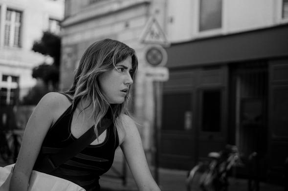 Surfing the street, Paris 2025