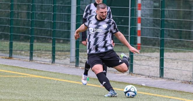 FK Jugoslavija leistet sich einen Ausrutscher