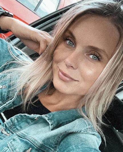 Camilla INSTA