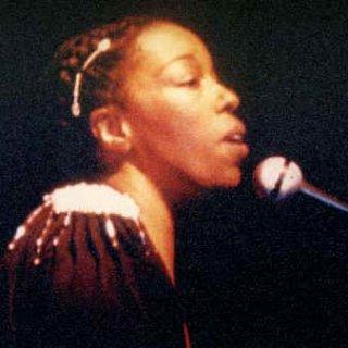 Cover: Roberta Flack - Ain't No Mountain High Enough