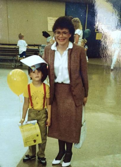 Since everyone is posting their mom's in bikinis for some reason, here's my mom coming to see me during her lunch break for my kindergarten graduation in 1988.