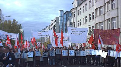German government criticized for public sector cuts