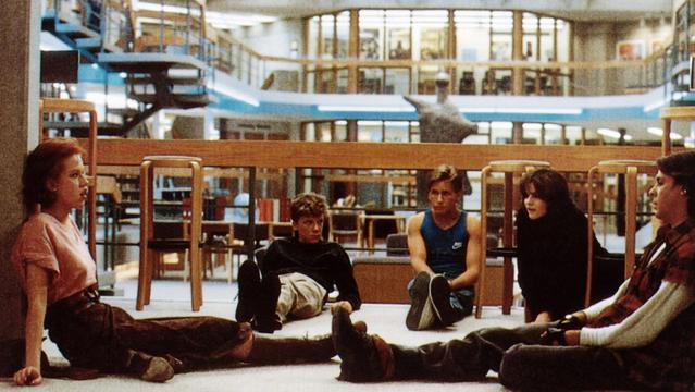 THE BREAKFAST CLUB, from left: Molly Ringwald, Anthony Michael Hall, Emilio Estevez, Ally Sheedy, Judd Nelson, 1985, © Universal/courtesy Everett Collection
