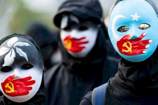 open-source-text-editor-poisoned-with-malware-to-target-uyghur-users-–-source:-gotheregister.com