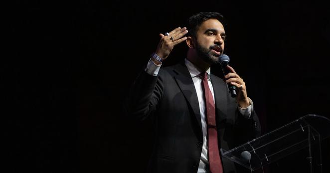 Zohran Mamdani is expanding his staff to include a former political director of the Democratic National Committee.