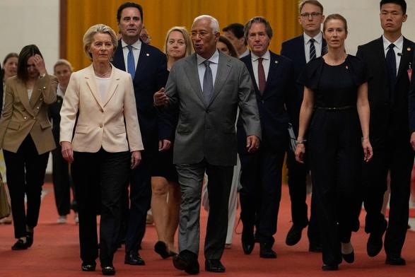 Von der Leyen pone a la UE desafiante y ríspida ante China