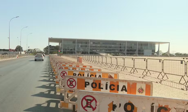 Praça dos Três Poderes