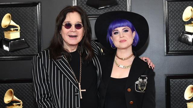 LOS ANGELES, CALIFORNIA - JANUARY 26: Ozzy Osbourne and Kelly Osbourne attends the 62nd Annual GRAMMY Awards at Staples Center on January 26, 2020 in Los Angeles, California. (Photo by Amy Sussman/Getty Images)