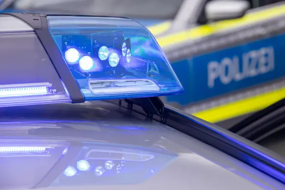 Unfall - Baugerüst in Nürnberg fällt um und trifft Frau am Kopf - Bayern
