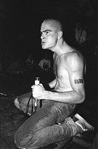 Henry Rollins going GRAAAAAAGGGGRHHHHGHGHGHHH