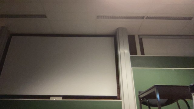 It does not look like much yet, but this room will see many great talks about #LinuxMobile today 

(shot on Asahi Linux)