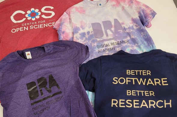 T-shirts with logos of the DRA, COS and deRSE