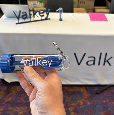 A Valkey utensil set. It’s got a fork! 