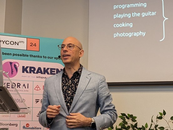 Portrait of Daniele during his talk