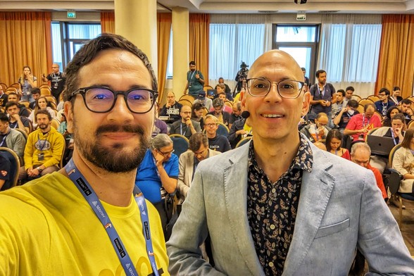 Selfie of Paolo and Daniele before the keynote