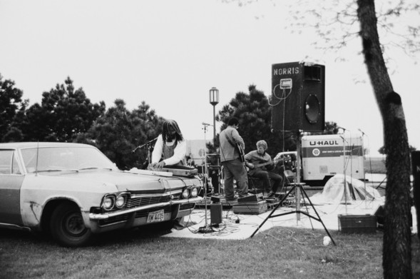 ONO performing on the Northwestern University Lakefill, probably 20 May 1984.

© 1984, 2024 Eric Theise.