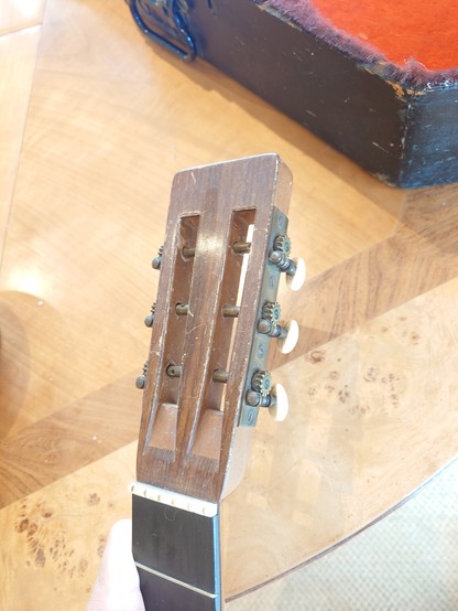 The headstock