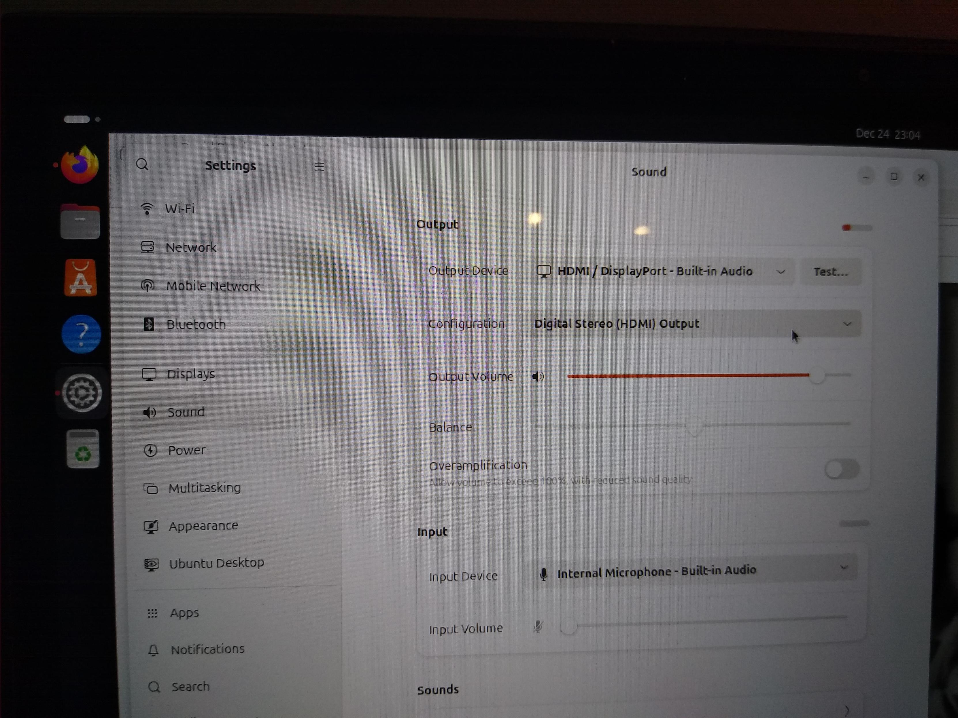 Screen grab of Ubuntu 24 audio settings... vainly looking like HDMI might be selected.