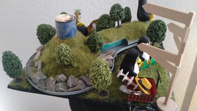 another angle, visible is now also a cheap trolley with stuff in it