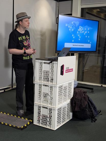 Jos Poortvliet presenting