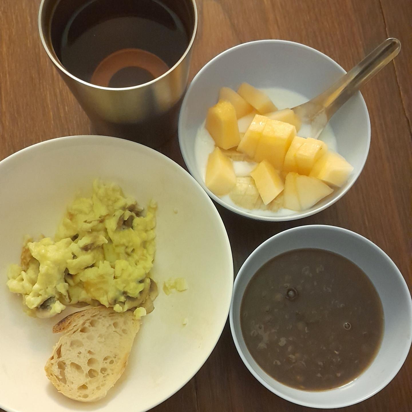 Egg and mushroom scramble toast green lentils yogurt with cantaloupe and banana and tea